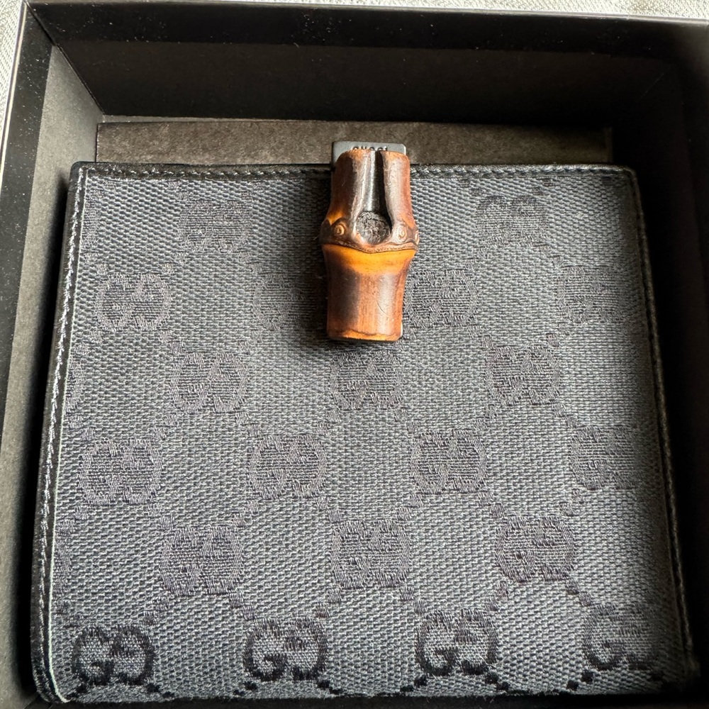 Gucci Bamboo women’s bi-fold wallet black